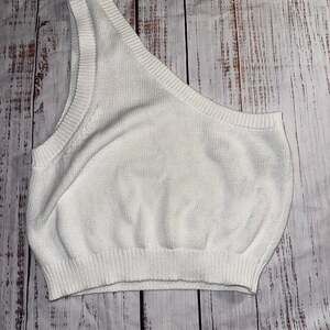 Forever 21 White One-Shoulder Ribbed Knit Crop Top-L